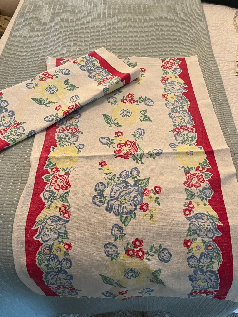 Vintage Tea Towel Set of 2
